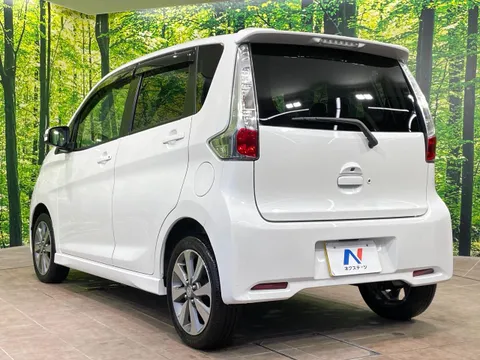 Mitsubishi eK Custom