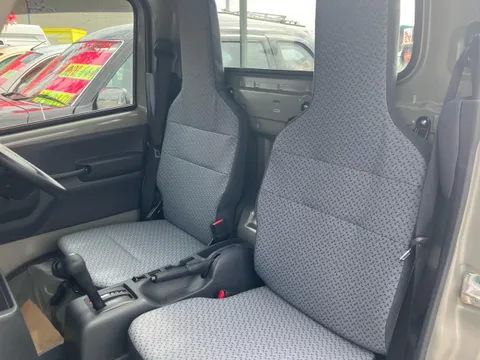 Nissan Clipper Truck