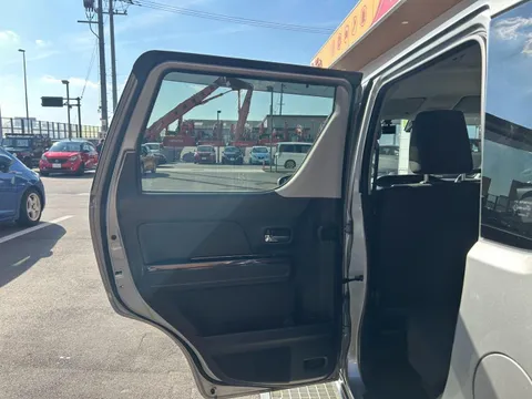 Suzuki Wagon R Stingray