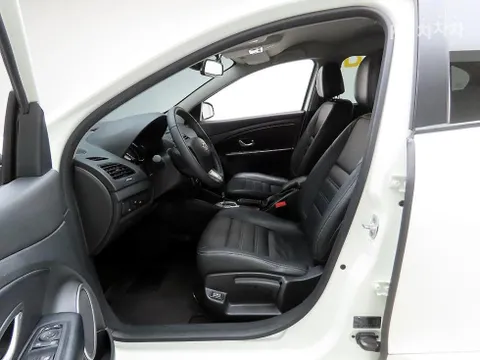 Renault SM3