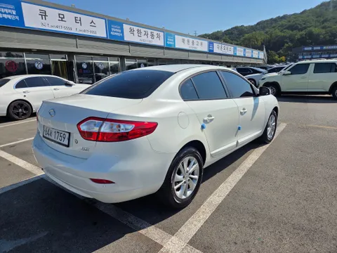 Renault SM3