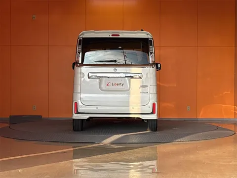 Suzuki Spacia Custom