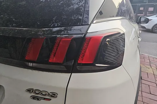 Peugeot 4008