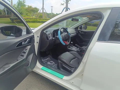 Mazda Mazda 3