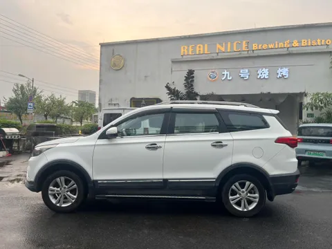 BAIC S3