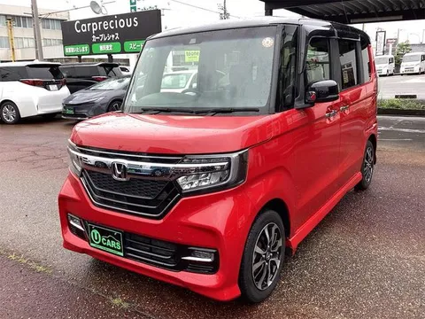Honda N-BOX Custom