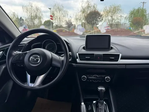 Mazda Mazda 3