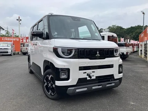 Mitsubishi Delica Mini