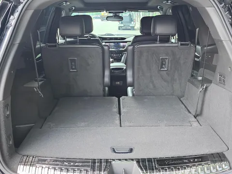Cadillac XT6