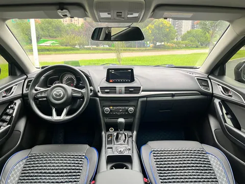 Mazda Mazda3