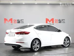 Hyundai Elantra (Avante)