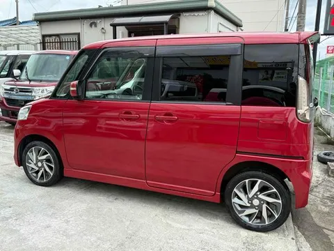 Suzuki Spacia Custom