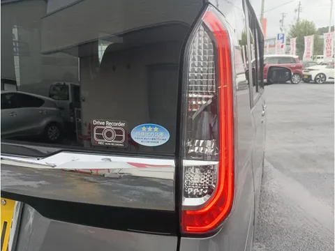 Mitsubishi eK X Space