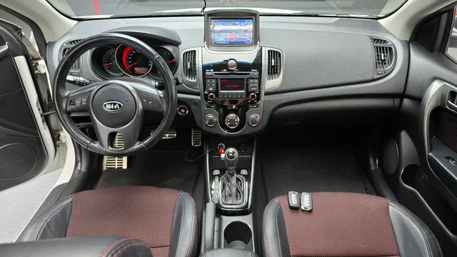 Kia Cerato (Forte)