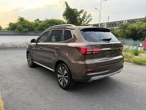 Roewe RX5