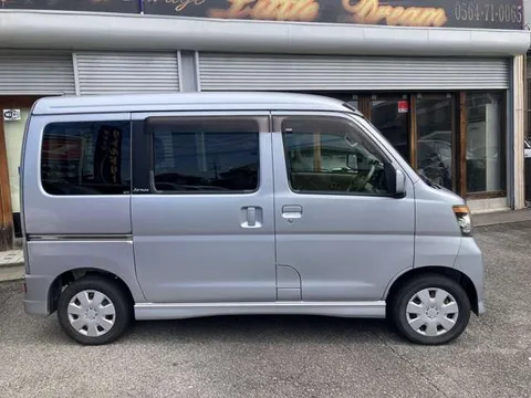 Daihatsu Atrai Wagon