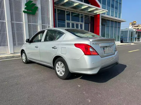 Nissan Sunny