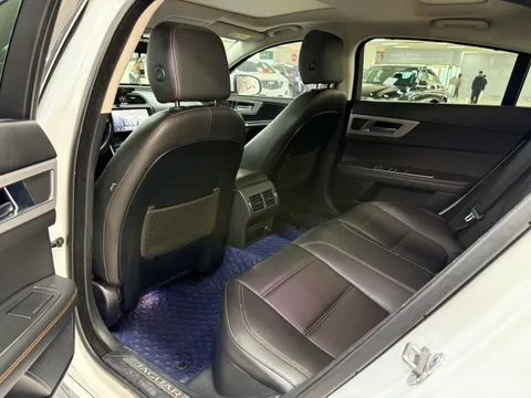 Jaguar XEL