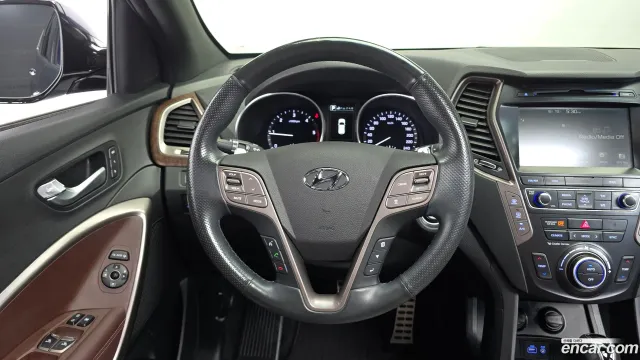 Hyundai Grand Santa Fe (Maxcruz)