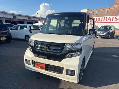 Honda N-BOX Custom