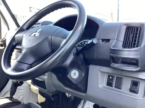 Mitsubishi Minicab Van