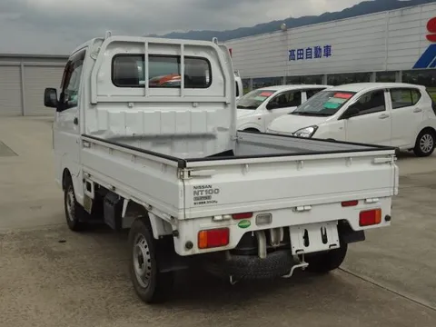 Nissan Clipper Truck