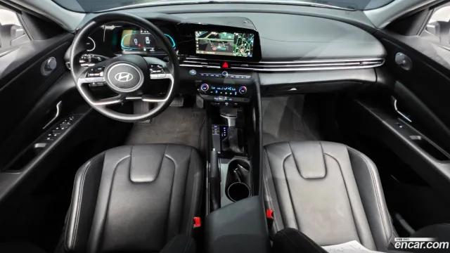 Hyundai Elantra (Avante)