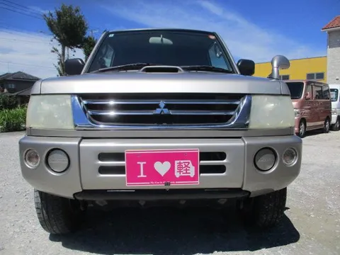 Mitsubishi Pajero Mini