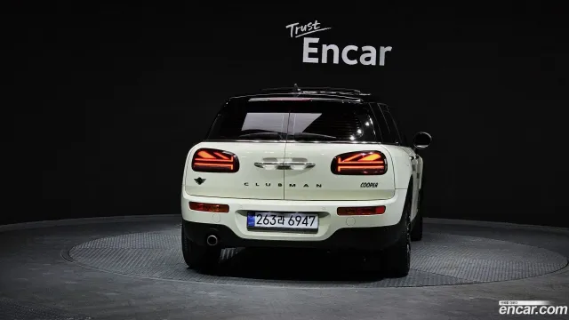 MINI Clubman