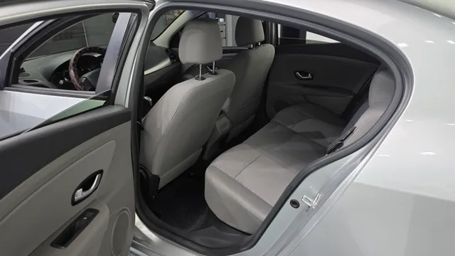 Renault SM3