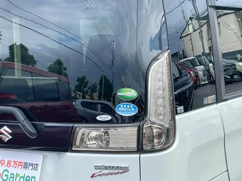 Suzuki Spacia