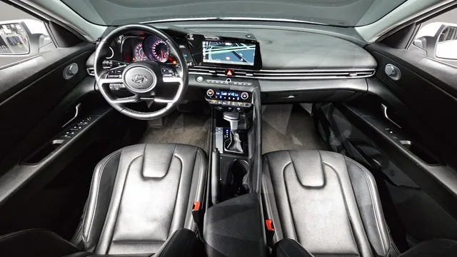 Hyundai Elantra (Avante)
