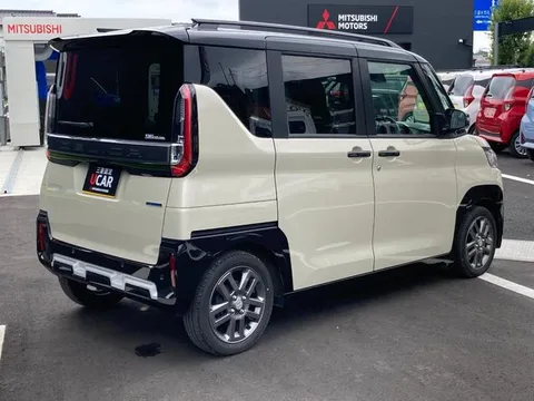 Mitsubishi Delica Mini