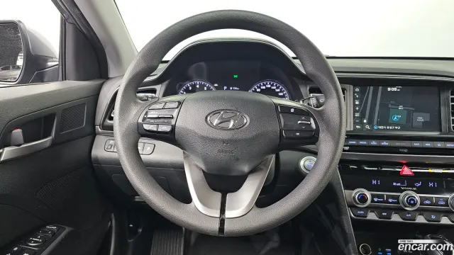 Hyundai Elantra (Avante)