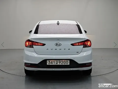 Hyundai Elantra (Avante)