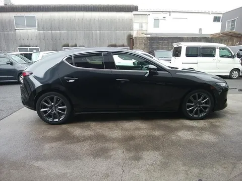 Mazda MAZDA3 Fastback