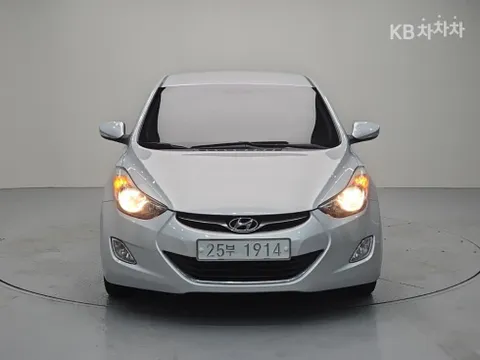 Hyundai Elantra (Avante)