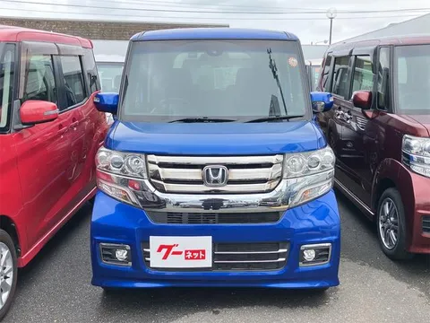 Honda N-BOX Custom