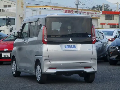 Mitsubishi eK Space