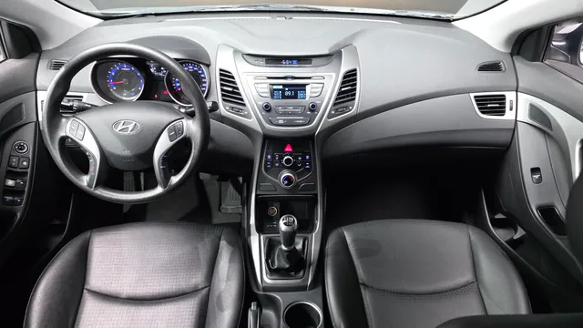 Hyundai Elantra (Avante)