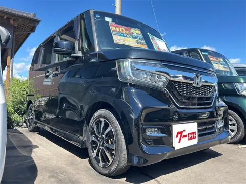 Honda N-BOX Custom