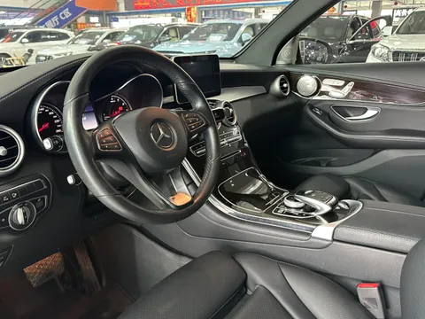 Mercedes-Benz Mercedes-Benz GLC