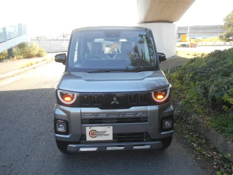 Mitsubishi Delica Mini