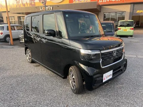 Honda N-BOX Custom