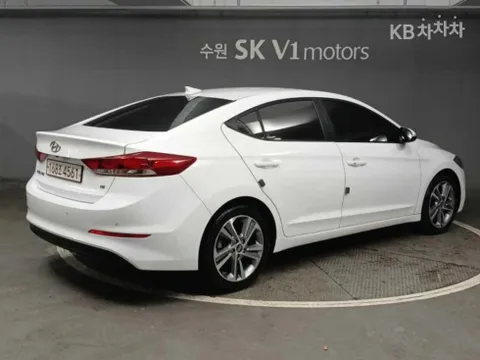 Hyundai Elantra (Avante)