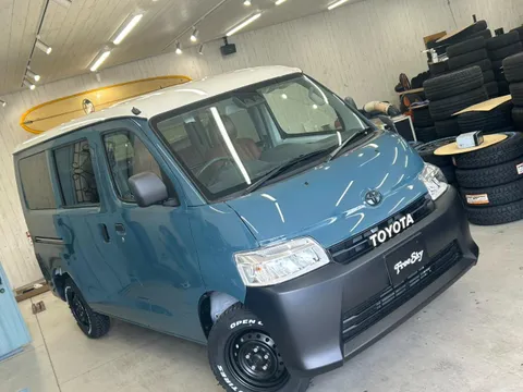 Toyota TownAce Van