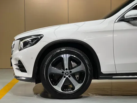 Mercedes-Benz Mercedes-Benz GLC