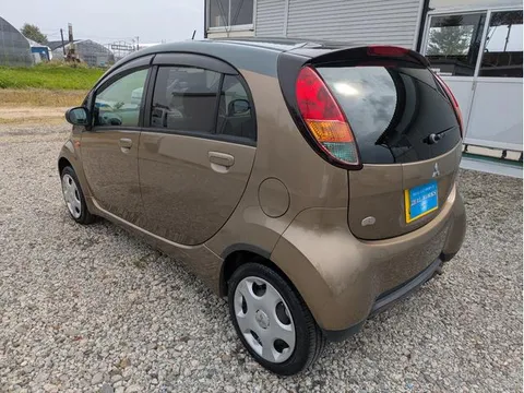 Mitsubishi I