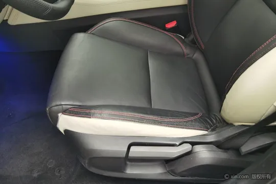 Lynk & Co 02