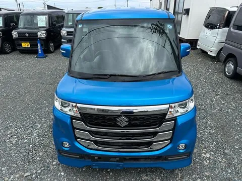 Suzuki Spacia Custom Z